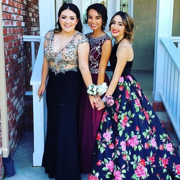 Prom Dress - Picture 5 of 6